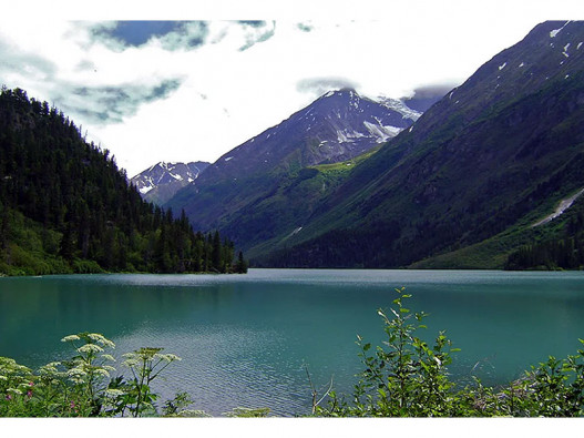 Upper Trail Lake Pull-Off on the Kenai Peninsula in Alaska