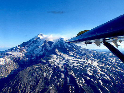 Glaciers & Volocanos – Kenai Peninsula, Alaska, Flightseeing Trip image