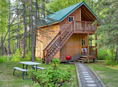 Cabin 3 – Sleeps up to 6