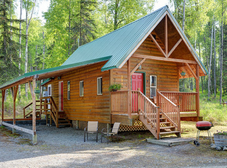 Cabin 5 – Sleeps up to 5